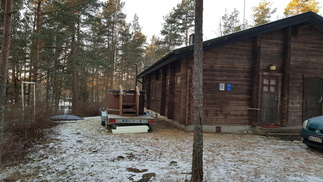 Asiakkaat järjestivät itselleen kylpytynnyrin.